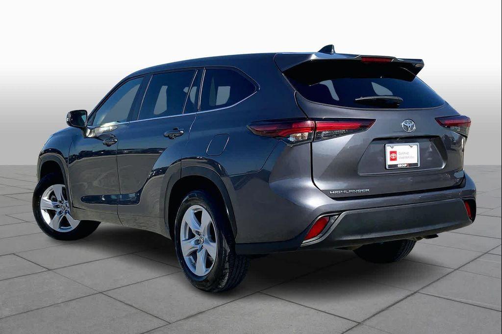 used 2024 Toyota Highlander car, priced at $30,470