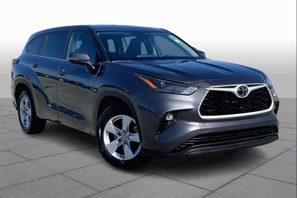 used 2024 Toyota Highlander car, priced at $30,470