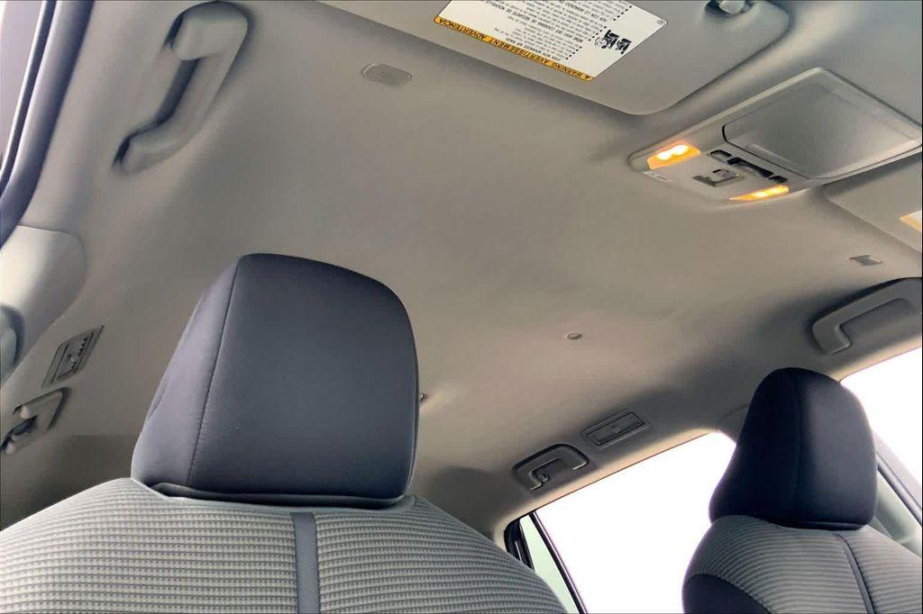 used 2024 Toyota Highlander car, priced at $31,900