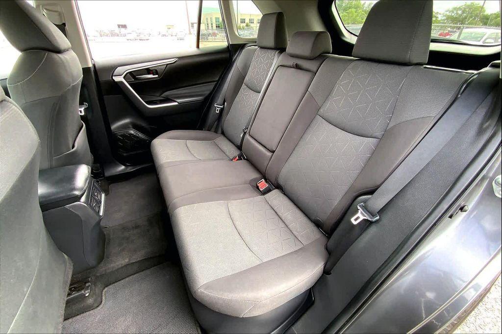 used 2021 Toyota RAV4 Hybrid car, priced at $31,214