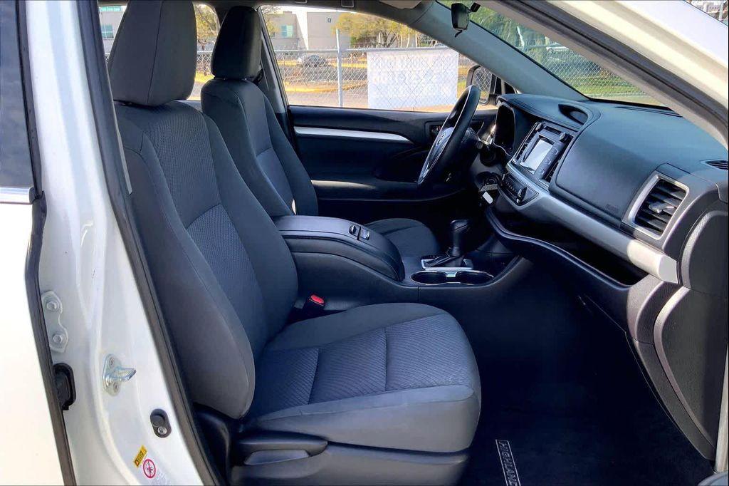 used 2019 Toyota Highlander car, priced at $13,994