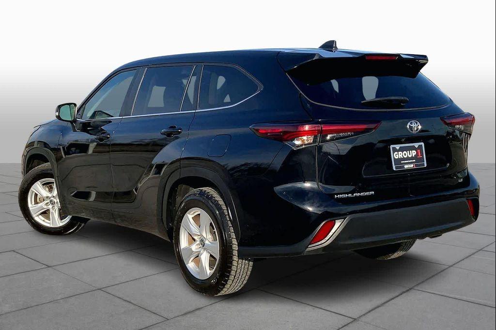 used 2024 Toyota Highlander car, priced at $30,957