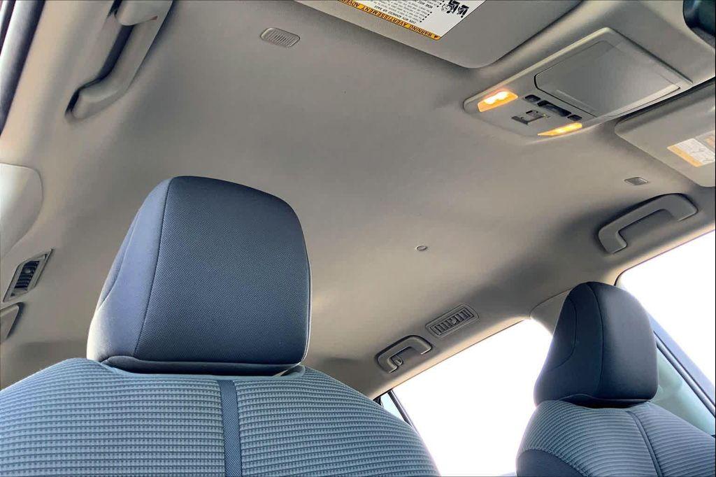 used 2024 Toyota Highlander car, priced at $30,957