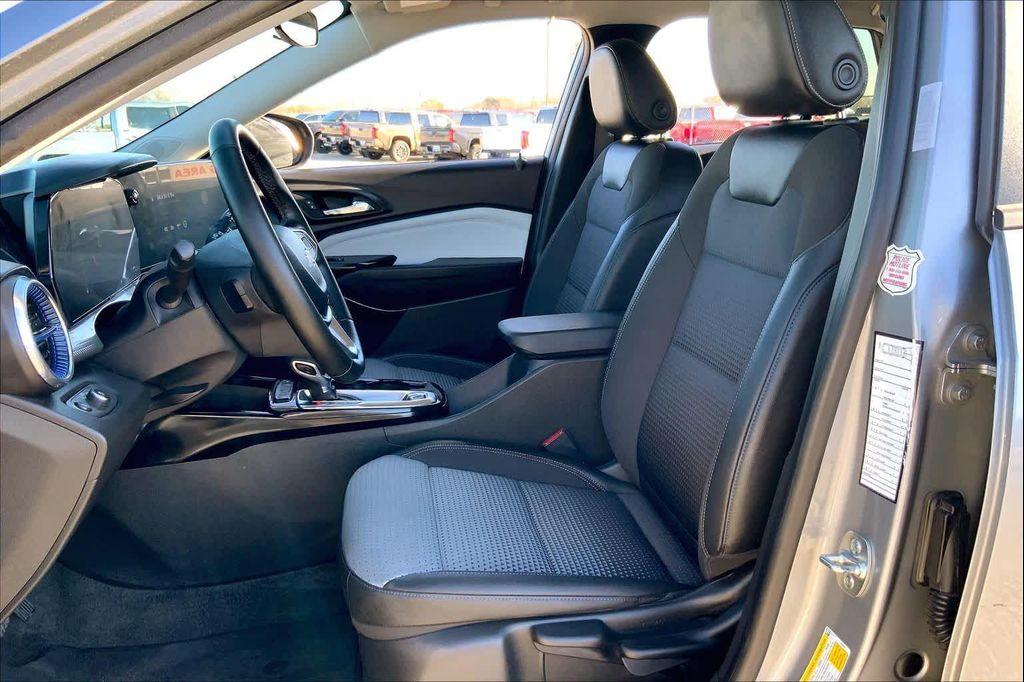 used 2025 Chevrolet Trax car, priced at $19,993