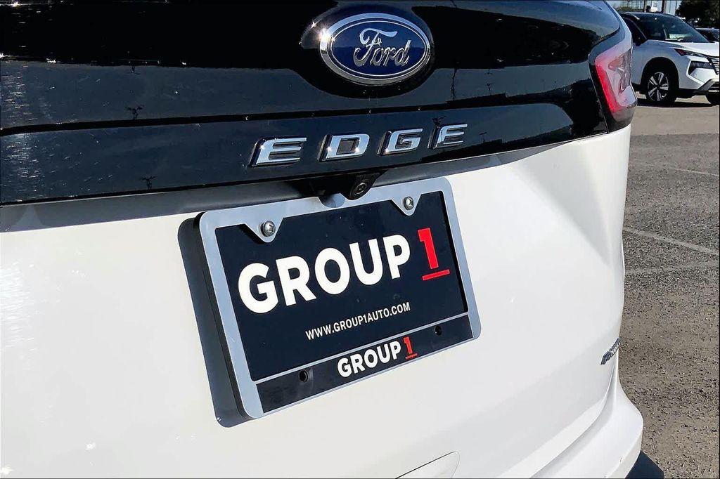 used 2024 Ford Edge car, priced at $20,994