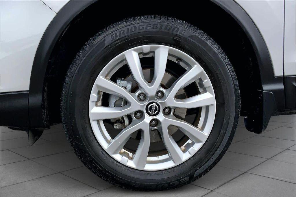 used 2022 Nissan Rogue Sport car, priced at $17,996