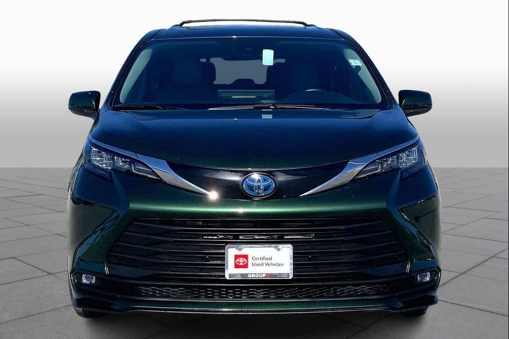 used 2025 Toyota Sienna car, priced at $43,460