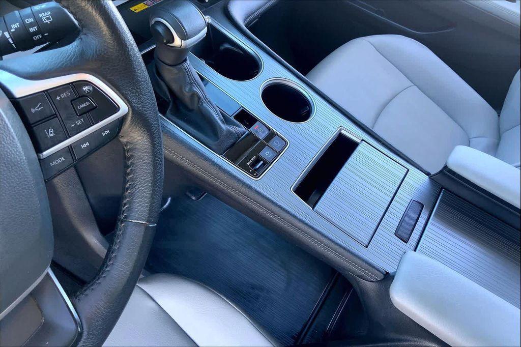 used 2025 Toyota Sienna car, priced at $43,460