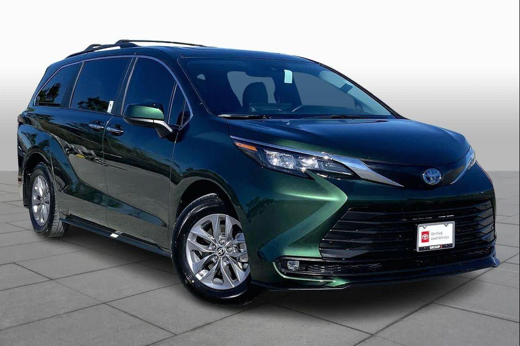 used 2025 Toyota Sienna car, priced at $43,460