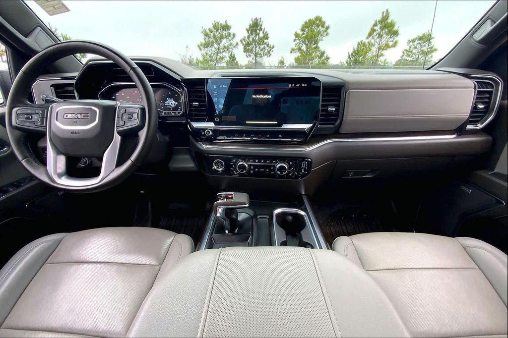 used 2023 GMC Sierra 1500 car, priced at $38,994