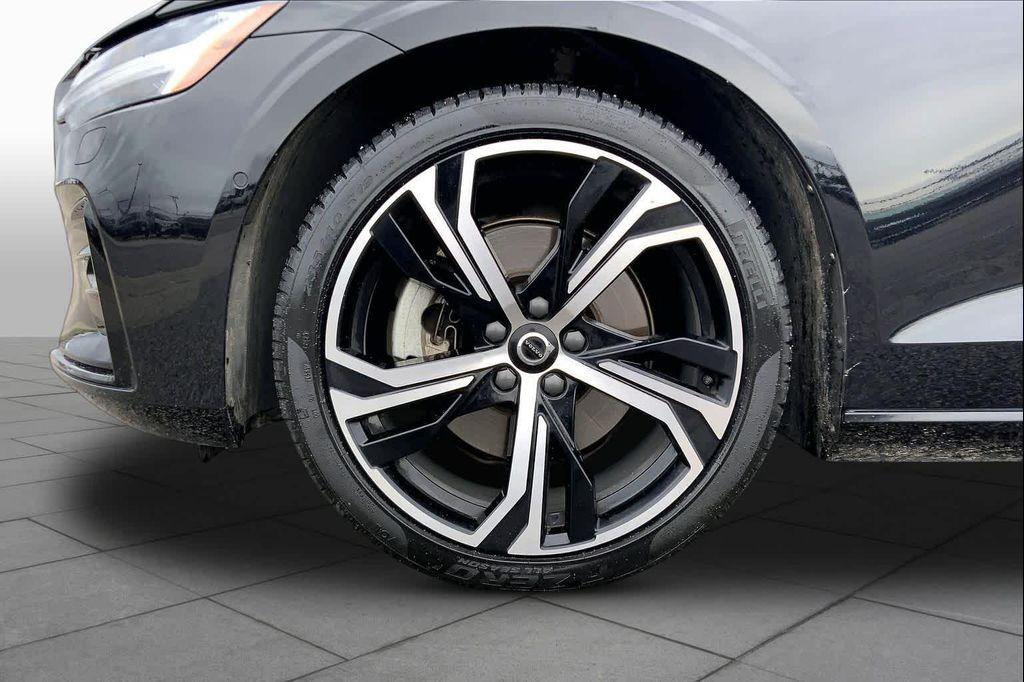 used 2024 Volvo S60 car, priced at $26,787