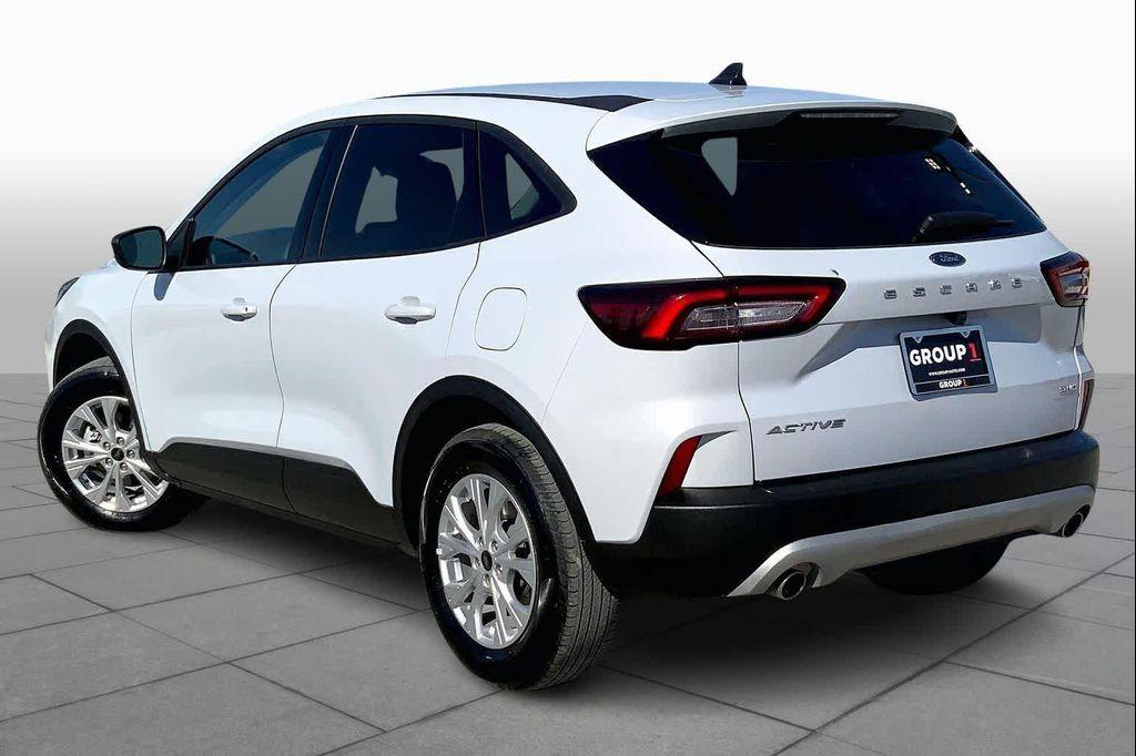 used 2025 Ford Escape car, priced at $20,998