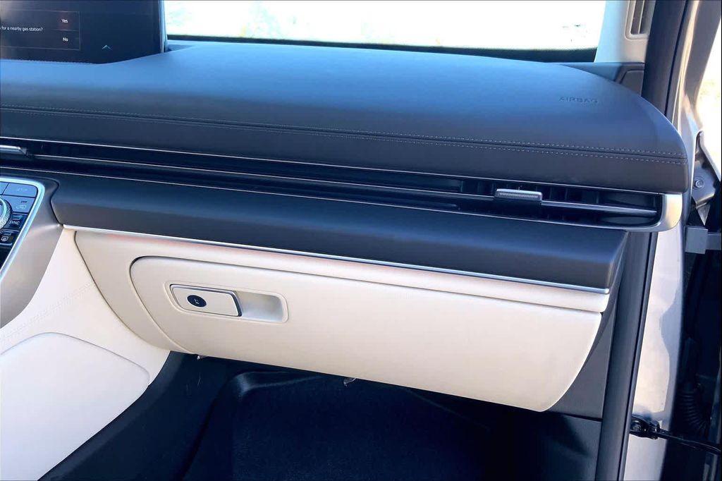 used 2021 Genesis GV80 car, priced at $35,888