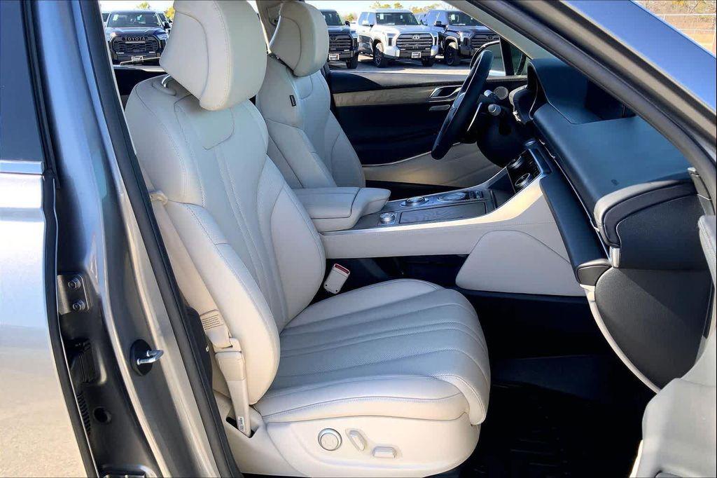 used 2021 Genesis GV80 car, priced at $35,888