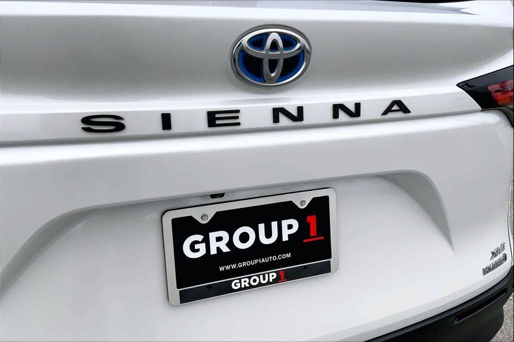 used 2022 Toyota Sienna car, priced at $37,819