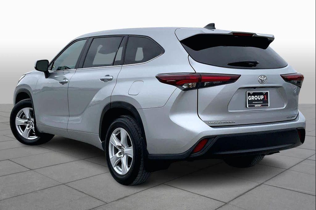 used 2024 Toyota Highlander car, priced at $29,866