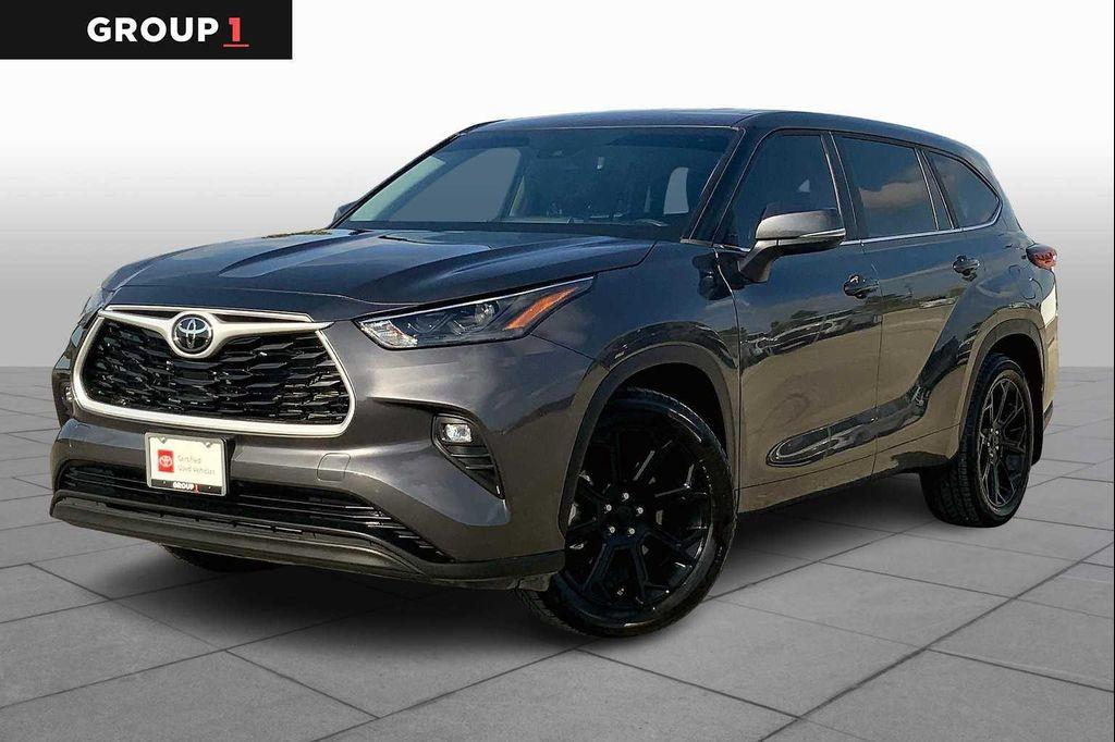 used 2023 Toyota Highlander car, priced at $31,992