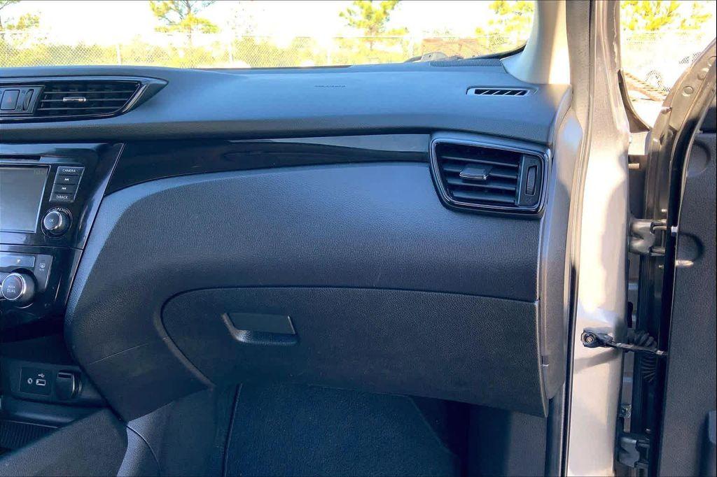 used 2019 Nissan Rogue Sport car, priced at $12,999