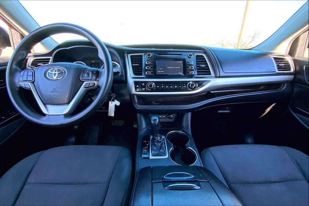 used 2019 Toyota Highlander car, priced at $17,528