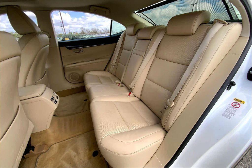 used 2015 Lexus ES 350 car, priced at $16,998