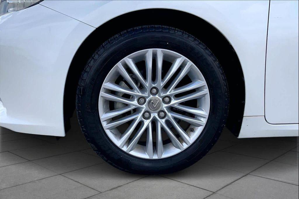 used 2015 Lexus ES 350 car, priced at $16,998