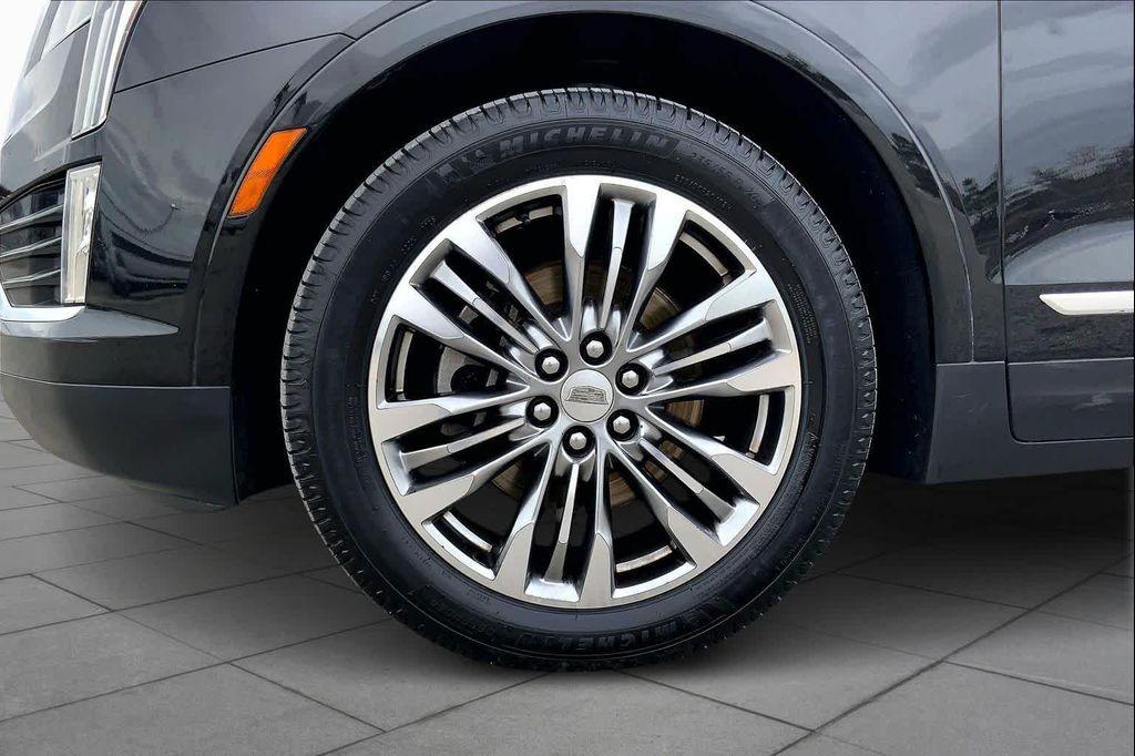 used 2017 Cadillac XT5 car, priced at $12,967