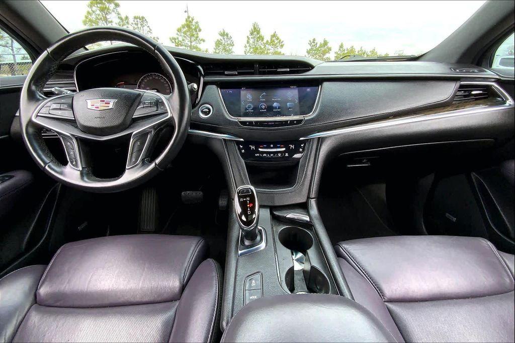 used 2017 Cadillac XT5 car, priced at $12,967