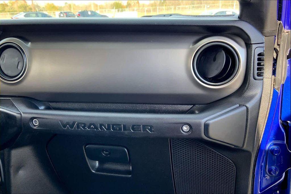 used 2019 Jeep Wrangler Unlimited car, priced at $23,998