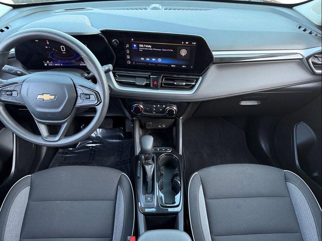 used 2024 Chevrolet TrailBlazer car, priced at $22,898