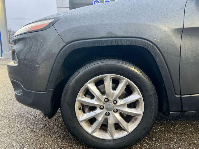 used 2016 Jeep Cherokee car, priced at $12,698