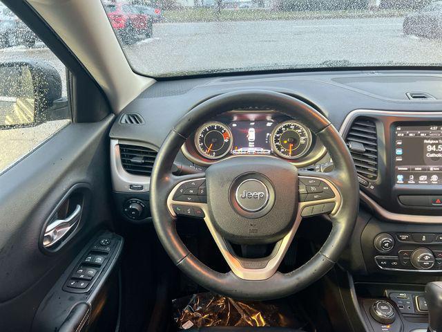 used 2016 Jeep Cherokee car, priced at $12,698