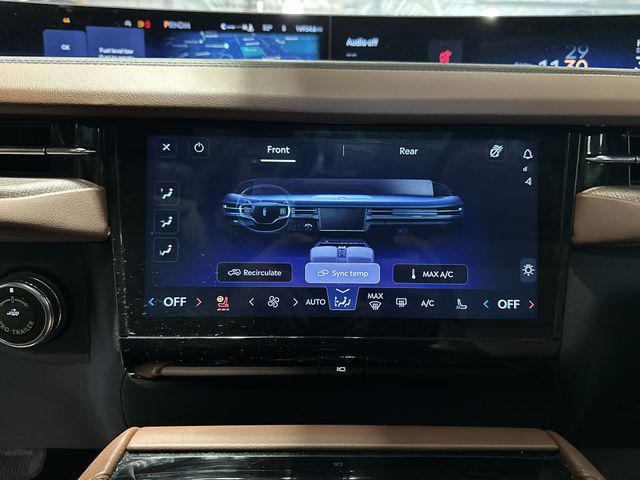 used 2025 Lincoln Navigator car, priced at $88,995