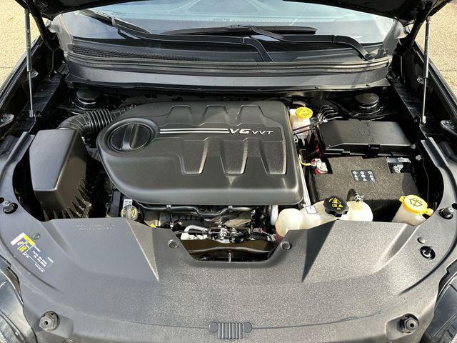 used 2020 Jeep Cherokee car, priced at $20,256