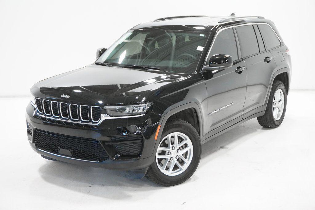 used 2024 Jeep Grand Cherokee car, priced at $27,495