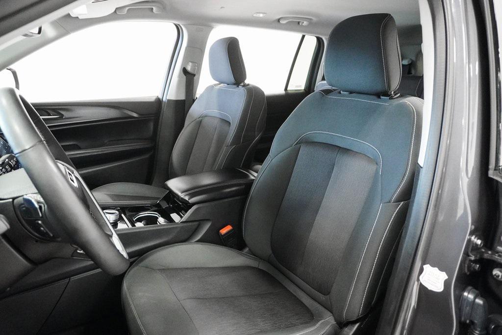 used 2023 Jeep Grand Cherokee L car, priced at $23,395