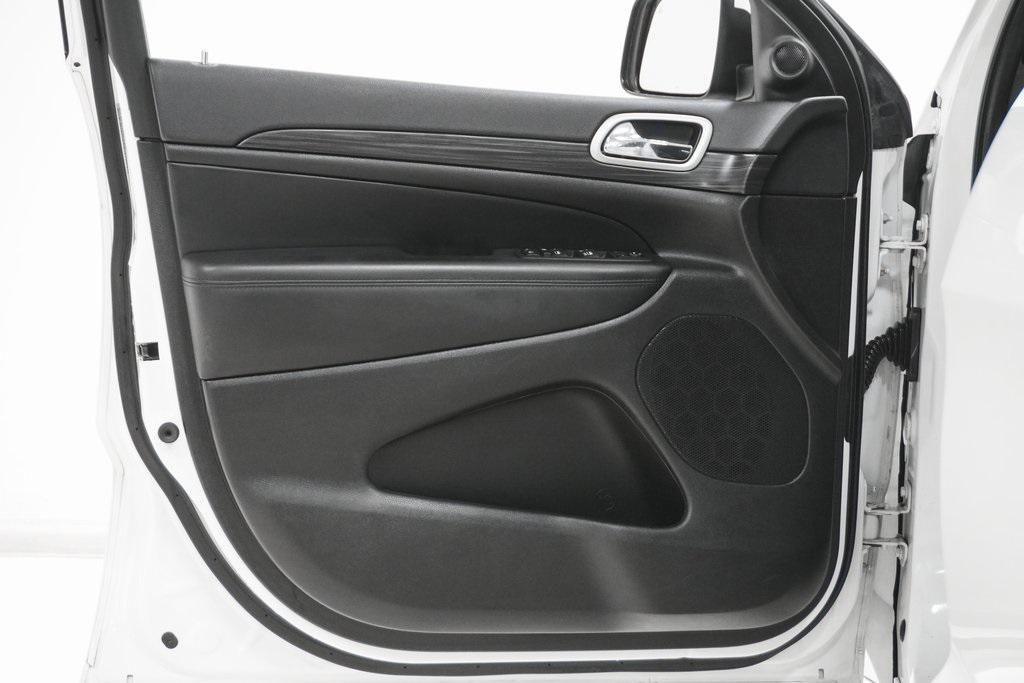 used 2022 Jeep Grand Cherokee car, priced at $25,995