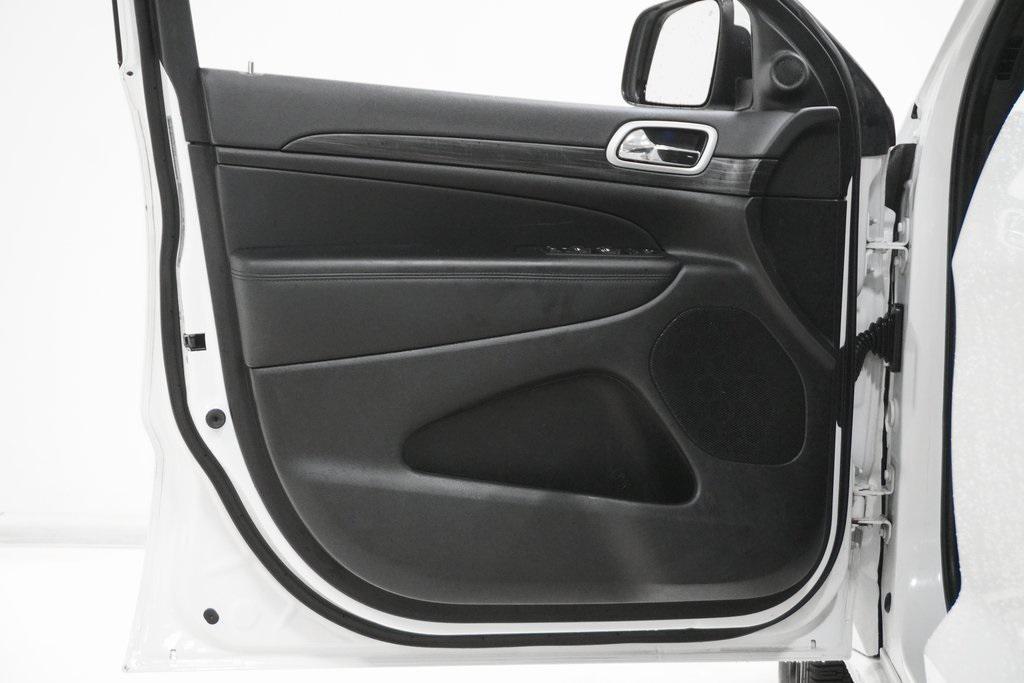 used 2022 Jeep Grand Cherokee car, priced at $25,495