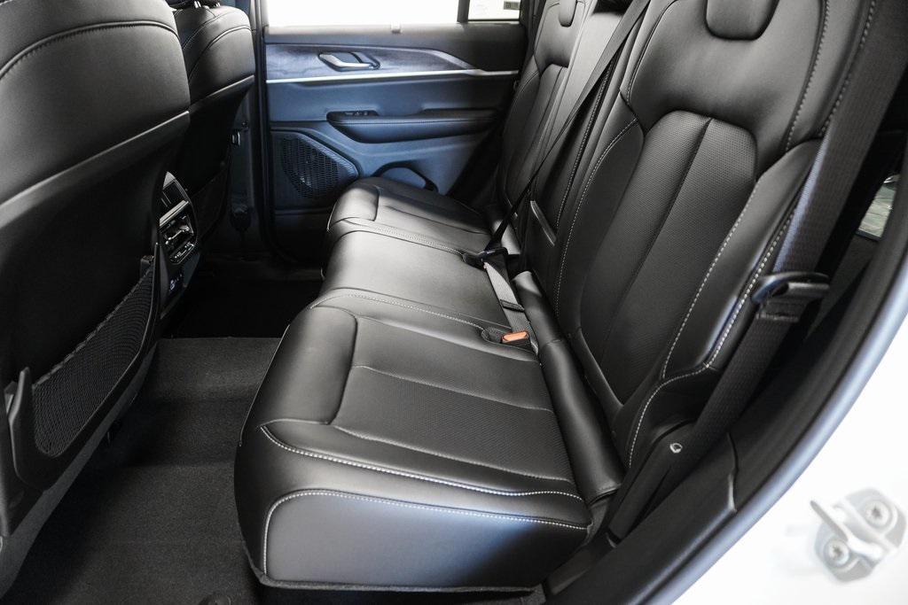 new 2025 Jeep Grand Cherokee car, priced at $46,857