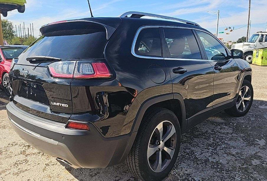 used 2019 Jeep Cherokee car, priced at $16,495
