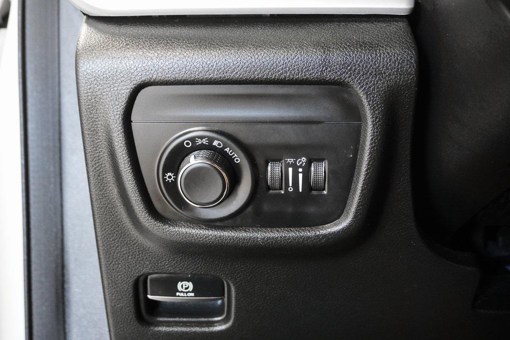 used 2023 Jeep Grand Cherokee L car, priced at $25,495