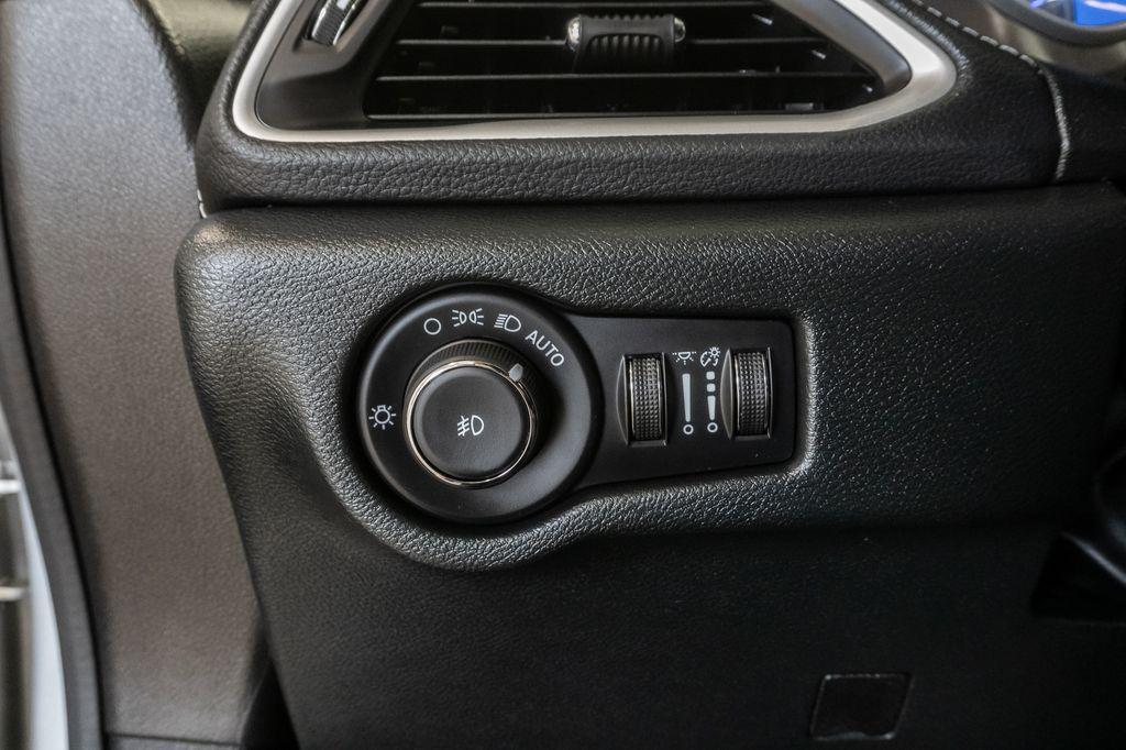 new 2026 Chrysler Pacifica car, priced at $40,446