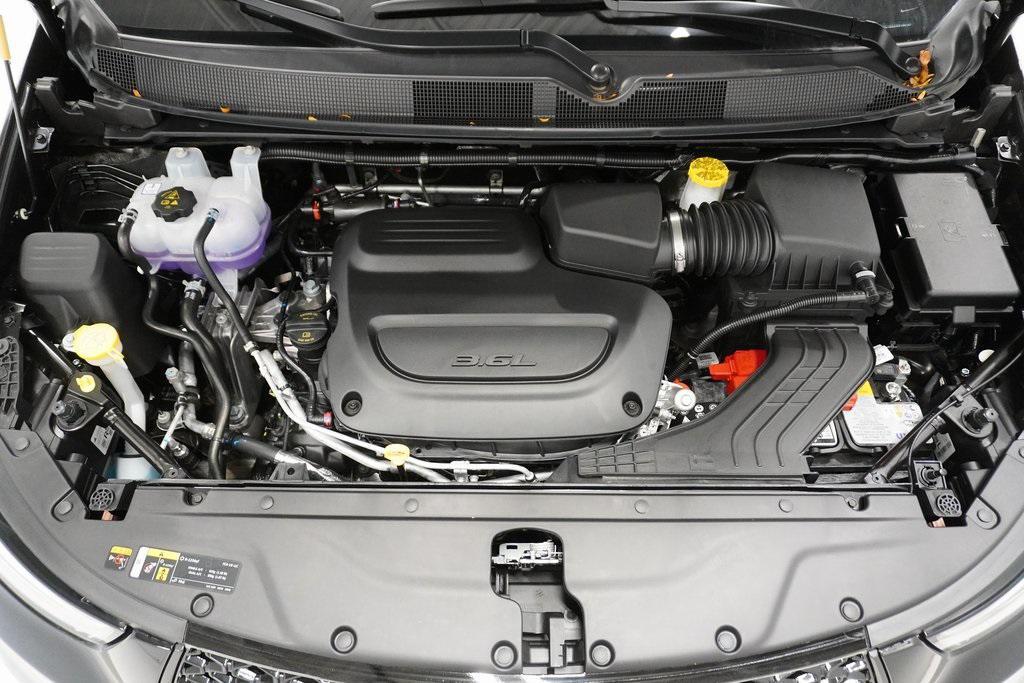 new 2026 Chrysler Pacifica car, priced at $48,185