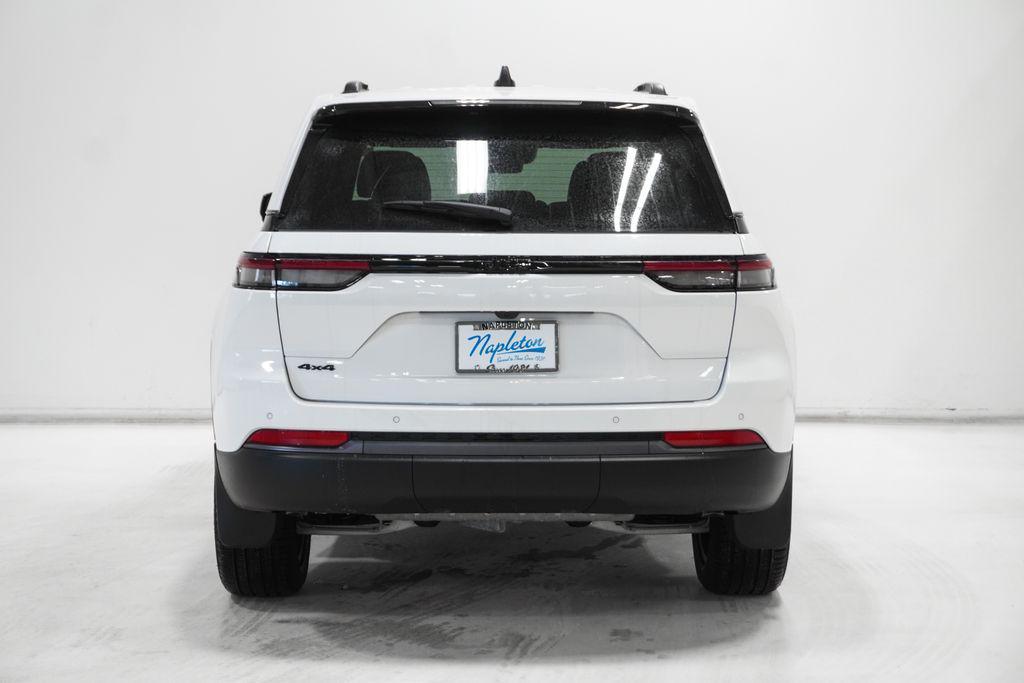 new 2026 Jeep Grand Cherokee car, priced at $45,459