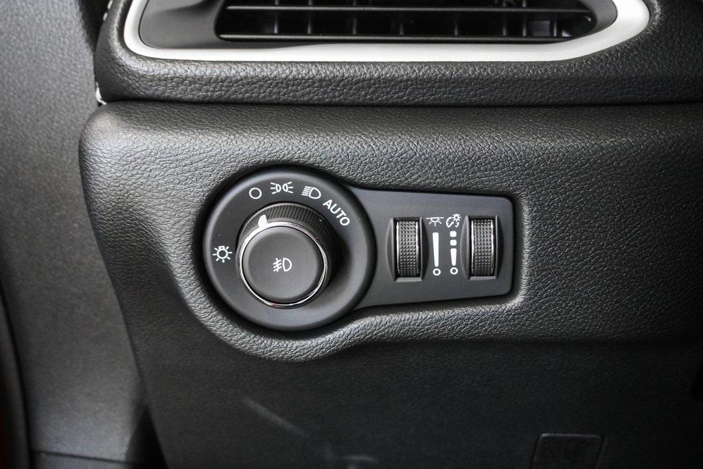 new 2026 Chrysler Pacifica car, priced at $44,955