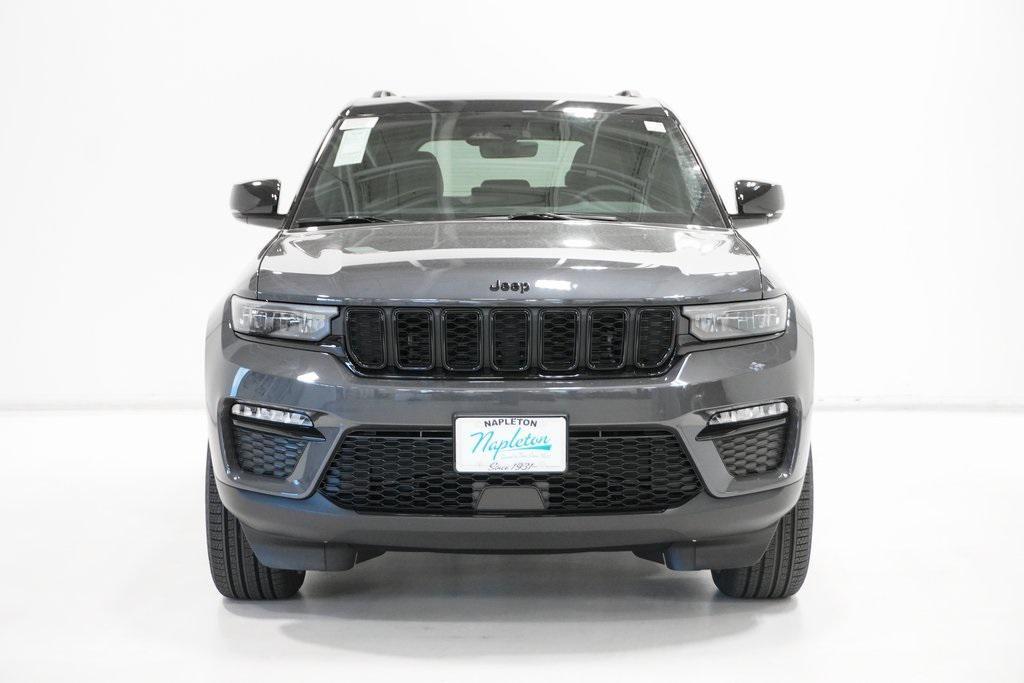 new 2025 Jeep Grand Cherokee car, priced at $46,990