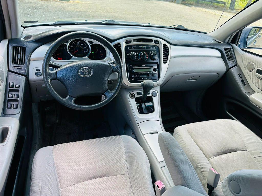 used 2005 Toyota Highlander car, priced at $6,329