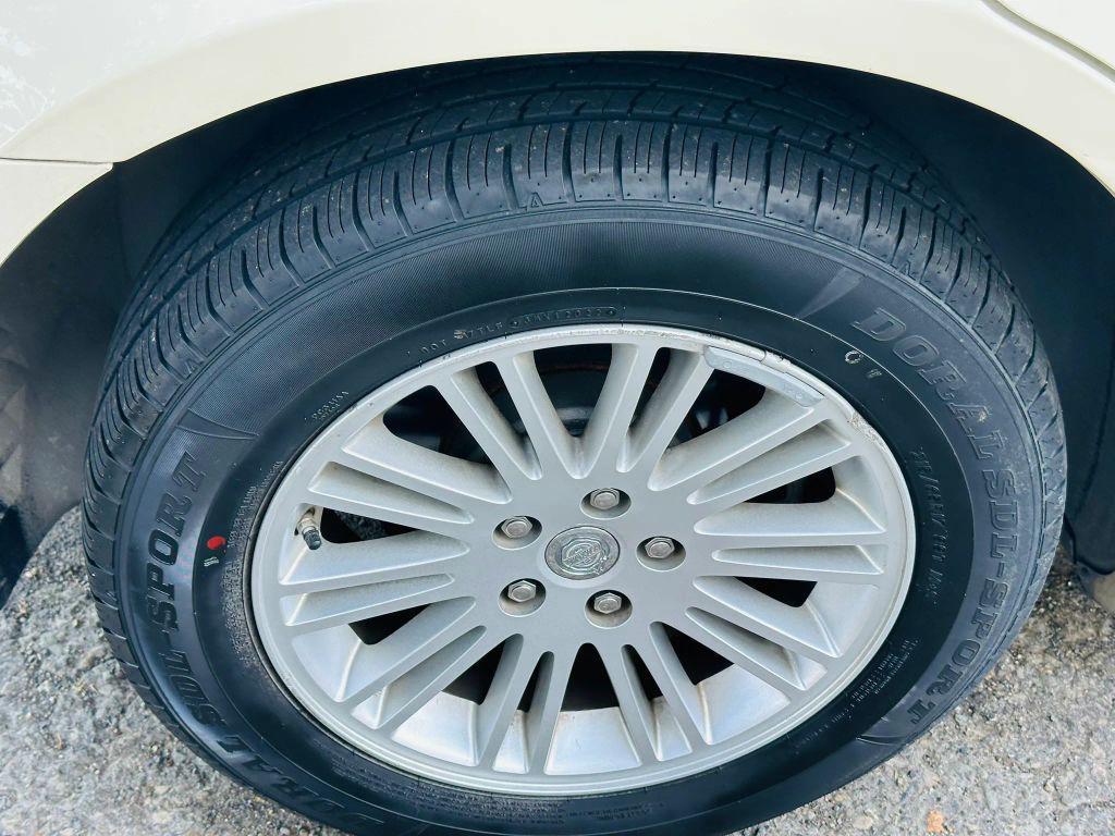 used 2009 Chrysler 300 car, priced at $6,439