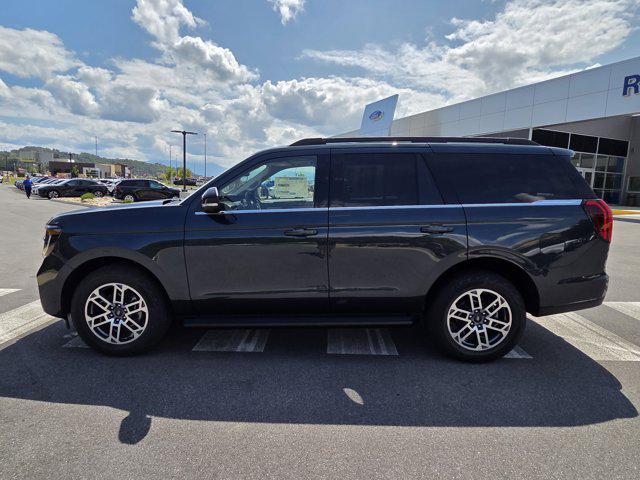 new 2025 Ford Expedition car, priced at $70,120