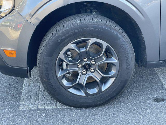 new 2025 Ford Maverick car, priced at $32,995