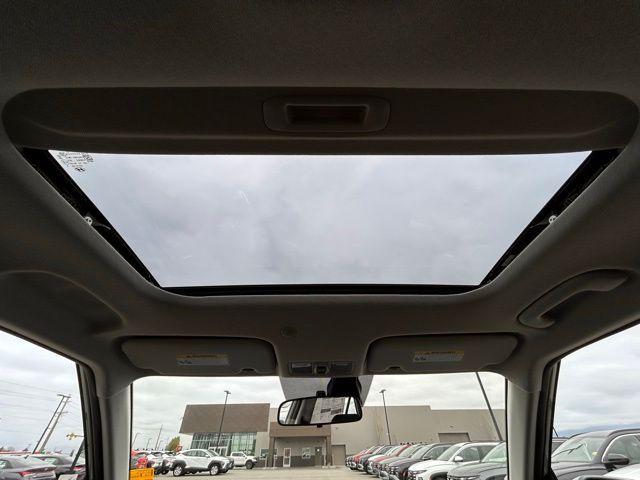 new 2026 Hyundai Venue car, priced at $24,518